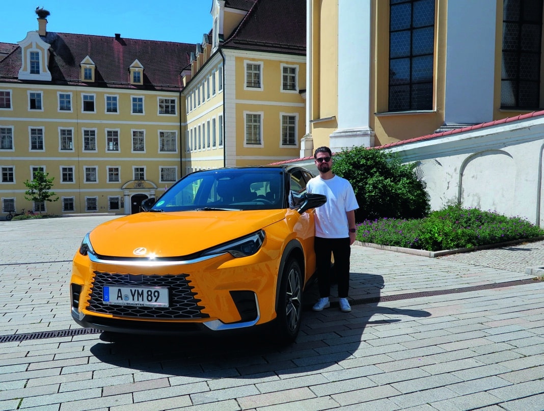 Den Lexus LBX, zur Verfügung gestellt vom Autohaus Schuster, testete AJ-Reporter Johannes Kaiser.